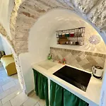 Trulli Phoenix * Alberobello