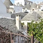 Trulli Phoenix Alberobello