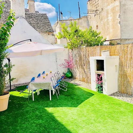 Trulli Phoenix Alberobello
