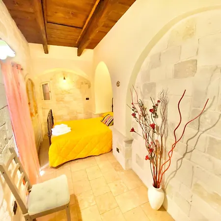 Trulli Phoenix * Alberobello
