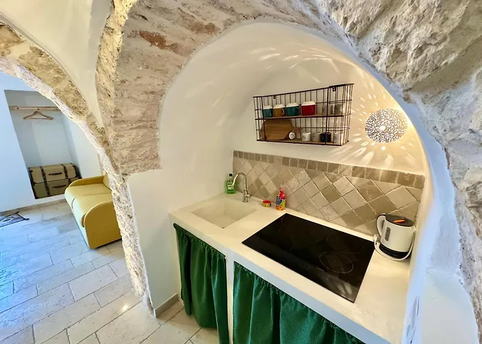 Trulli Phoenix * Alberobello