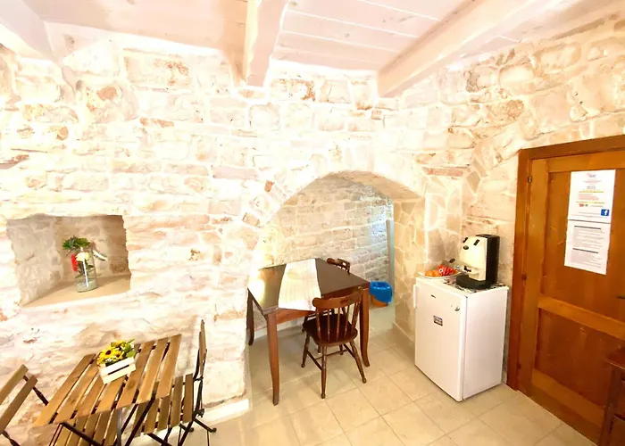 Trulli Phoenix * Alberobello