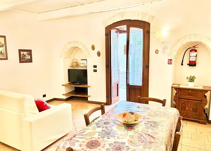 Trulli Phoenix * Alberobello